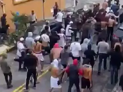Dezoito pessoas são detidas após briga entre torcedores do Santos e do Coritiba; veja vídeo