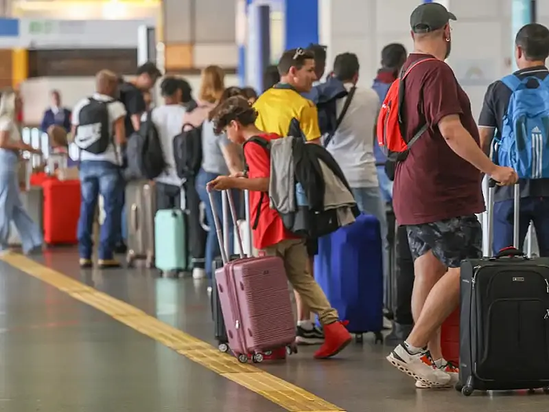 Medidas do governo freiam aumento de passagens aéreas