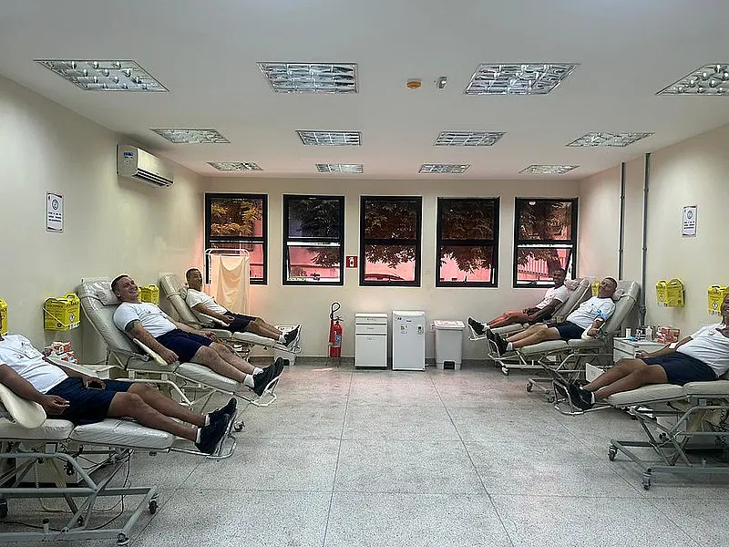 Guardas Civis Municipais de Guarujá realizam ação solidária de doação de sangue