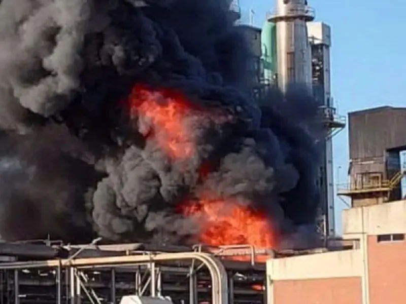 Veja o vídeo: incêndio atinge Refinaria da Petrobras em Cubatão