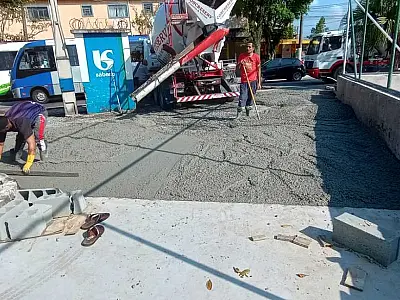 Avançam obras de revitalização em praça no Rádio Clube, na cidade de Santos