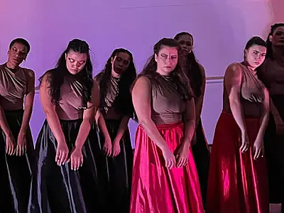 Espetáculo de dança inspirado em tragédia grega é atração nesse domingo em Guarujá