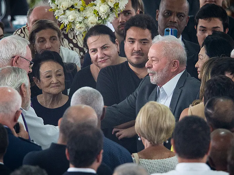 Lula chega à Vila Belmiro para o velório de Pelé
