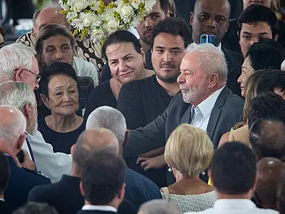 Lula chega à Vila Belmiro para o velório de Pelé