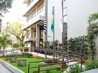 Sincomércio celebra 95 anos com posse da Diretoria