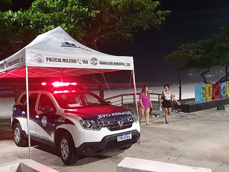 GCM recebe doação de tendas para auxilio das atividades no verão