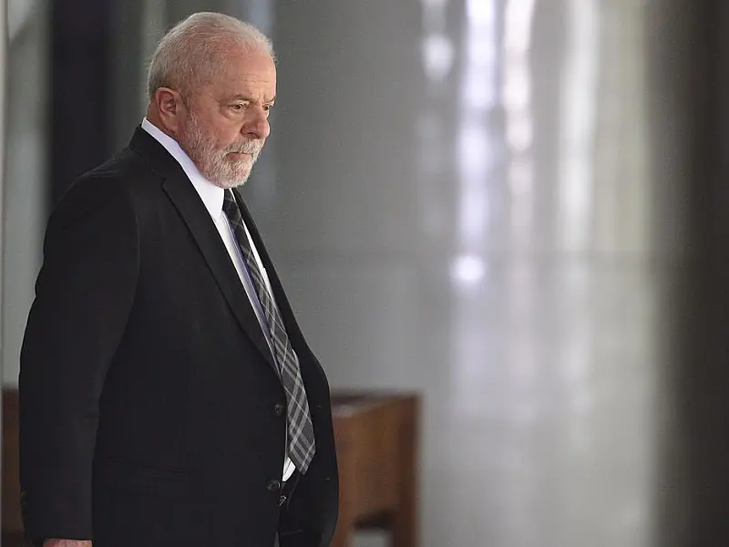Lula e presidente da Comissão Europeia falam sobre acordo Mercosul-UE