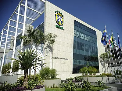 CBF vê 'disputa' de lobby de ex-jogadores por Carlo Ancelotti e Jorge Jesus