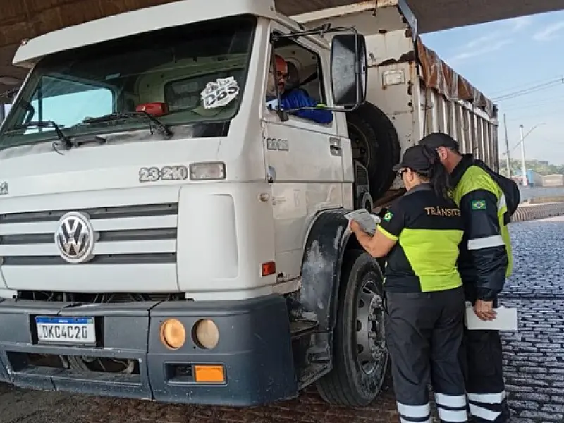 Cubatão participa de operação regional contra descarte irregular de resíduos na Baixada Santista