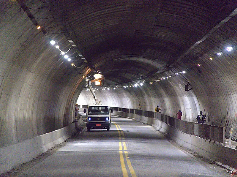 Melhorias: Prefeitura instala 174 lâmpadas de LED no Túnel da Vila Zilda