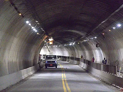 Melhorias: Prefeitura instala 174 lâmpadas de LED no Túnel da Vila Zilda