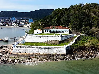 Fortaleza da Barra Grande, em Guarujá, completa 441 anos de história