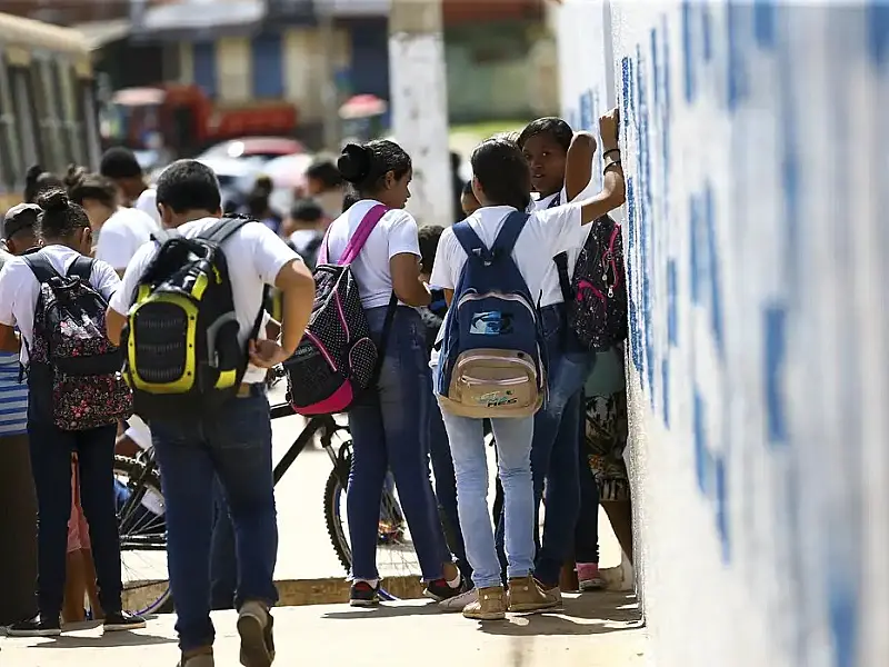 Pisa: Brasil mantém estabilidade em matemática, leitura e ciências