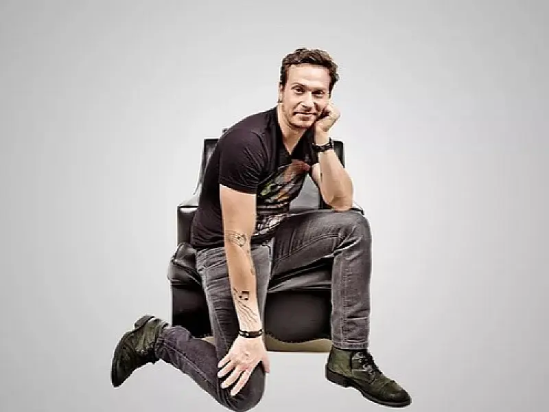 Procópio Ferreira tem stand-up dos humoristas Fabiano Cambota e Fabio Rabin