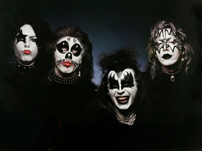 Cartas de integrantes da banda Kiss podem chegar a R$ 751 mil em leilão online