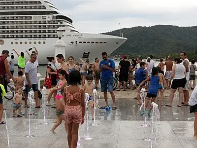Melhor temporada de verão em seis anos traz a Santos 2,6 milhões de turistas