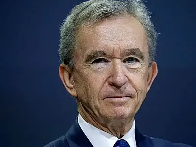 Dono da Louis Vuitton é o maior bilionário do mundo, segundo ranking da Forbes