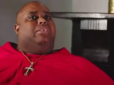 Estrela de reality show de obesidade morre de ataque cardíaco aos 49 anos