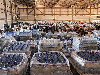 Correios selecionam voluntários para triagem de donativos