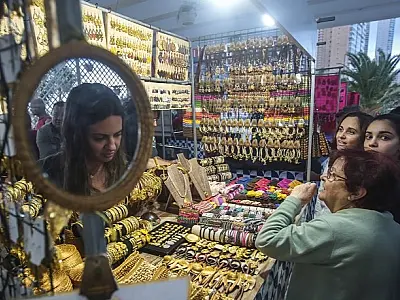 Feira das Empreendedoras reúne mulheres em Praia Grande, neste domingo