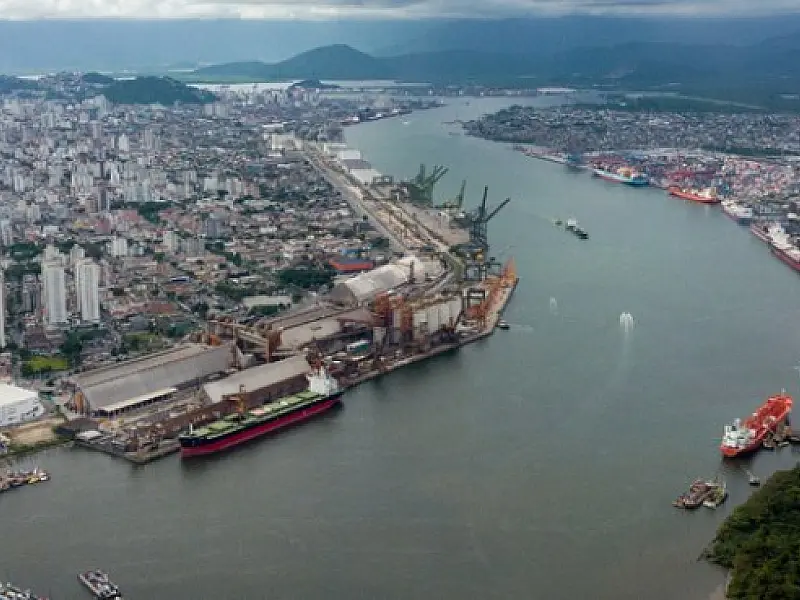Obra do Túnel Santos-Guarujá abre 1 mil vagas