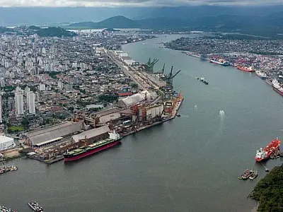 Obra do Túnel Santos-Guarujá abre 1 mil vagas 
