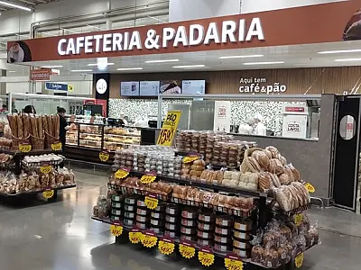 Assaí Santos Ana Costa recebe Cafeteria e Padaria