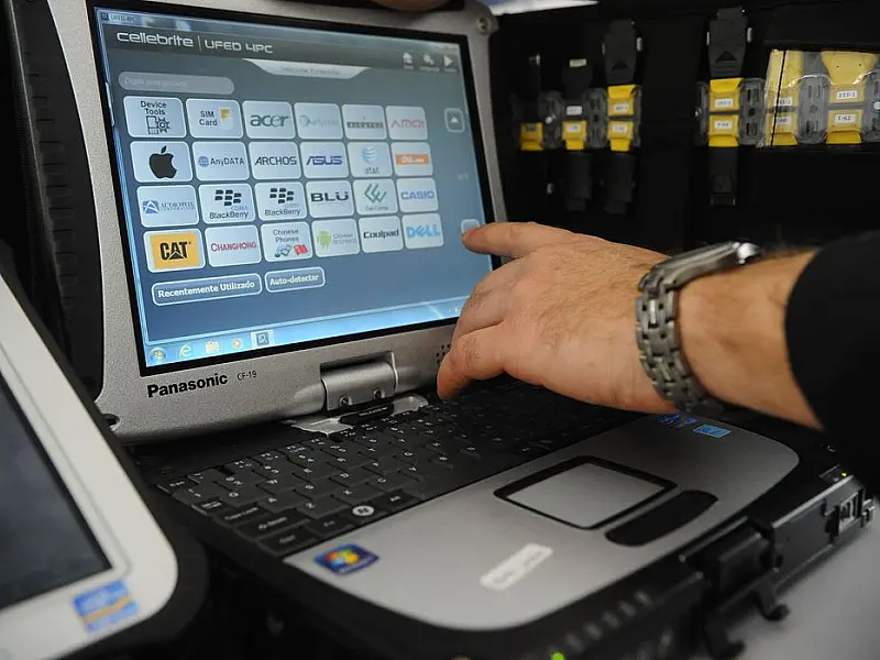 Plataformas digitais têm condições de trabalho injustas, diz estudo