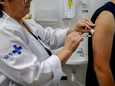 Sugestão de pauta Vacinação contra HPV é prorrogada até dezembro de 2025 para adolescentes