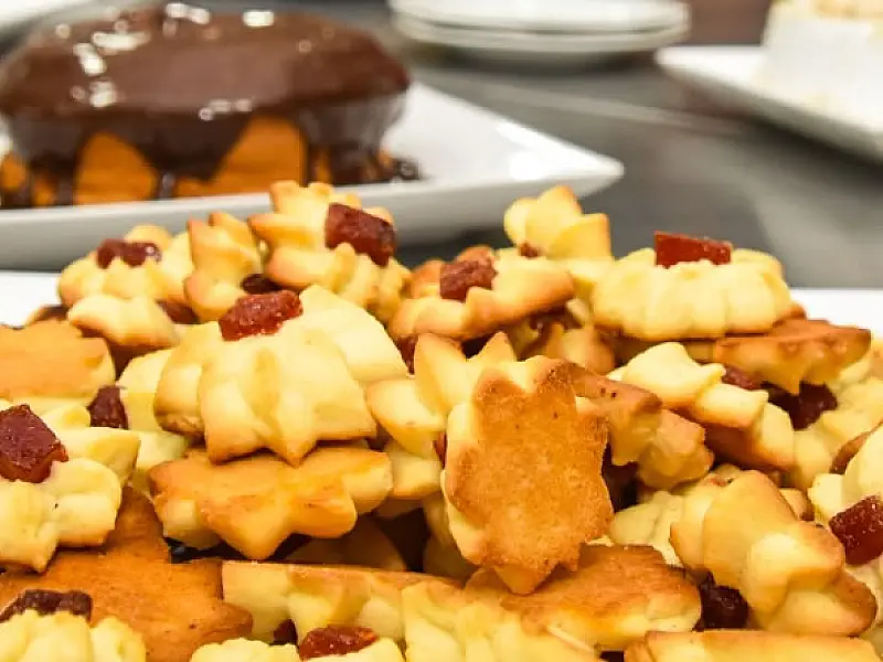 Curso gratuito de confeitaria abre vagas em São Vicente
