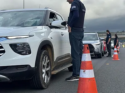 Miracatu: Detran-SP autua 11 motoristas durante operação contra mistura de álcool e direção