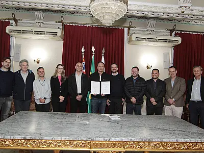 Parceria com empresas portuárias garante equipamentos para policlínica