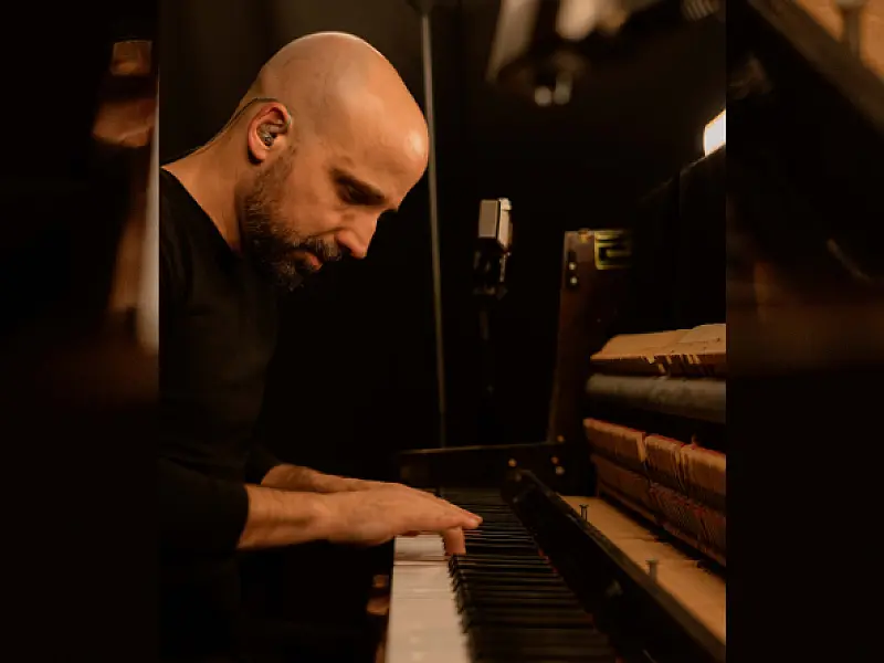 Gustavo Figueiredo toca em Santos em projeto solo