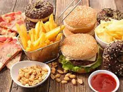 98,8% dos ultraprocessados têm alto teor de sódio, gordura e aditivos químicos