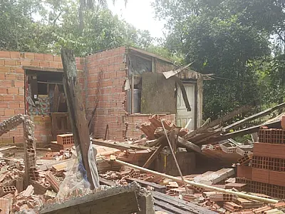 Força-tarefa inibe ampliação de construção irregular na Área Continental de Santos