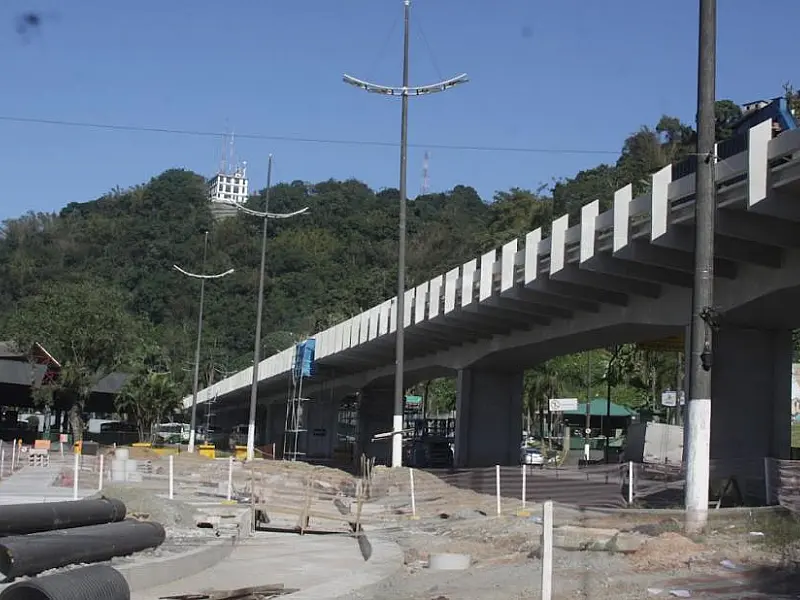 Aparelhos de apoio de Elevado no Centro de Santos começam a ser substituídos
