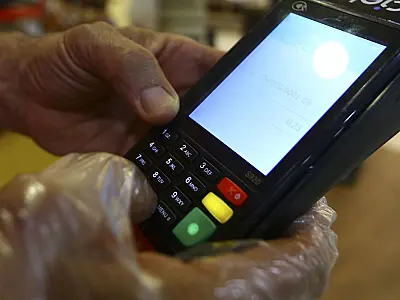 BC estabelece limite de cobrança de taxas nas máquinas de cartão