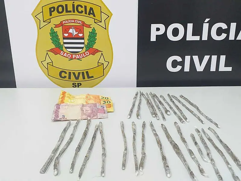 Polícia Civil apreende adolescente comercializando drogas