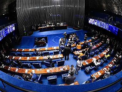 Senado aprova programa para expandir escolas em tempo integral