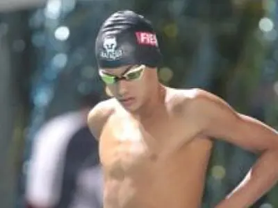 Atleta cubatense é campeão em três provas, e vice em uma, em Campeonato Paulista de Natação