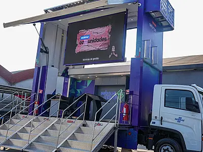 Sebrae Móvel Experiências Digitais chega a Cananéia  