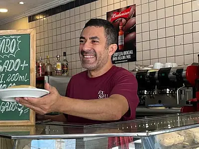 Café e ovo estão cada vez mais caros e comerciantes represam preços para não prejudicar os clientes