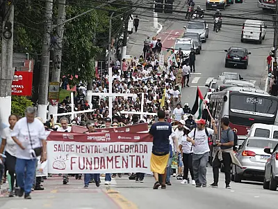 Caminhada em SP pede paz e saúde mental em bairros da periferia