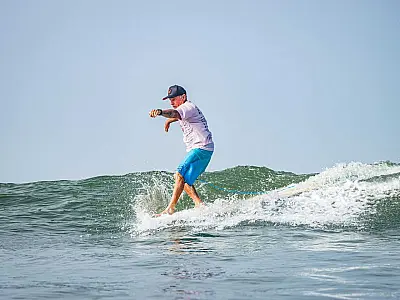 Santos recebe etapa de longboard com disputas entre atletas de diferentes gerações