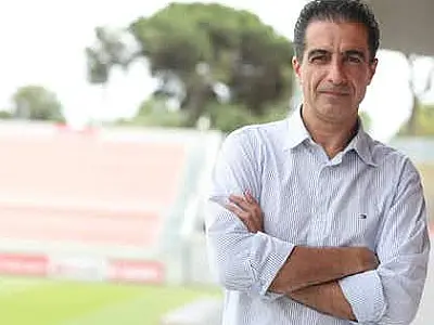 Santos não aceita exigências e descarta o técnico português Renato Paiva