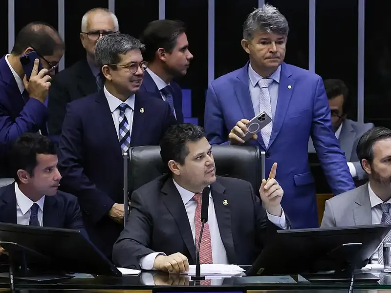 Congresso aprova crédito de R$ 42 bi para Previdência e Bolsa Família