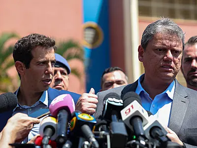 Tarcísio diz que governo falhou em ataque a escola e que sente frustração