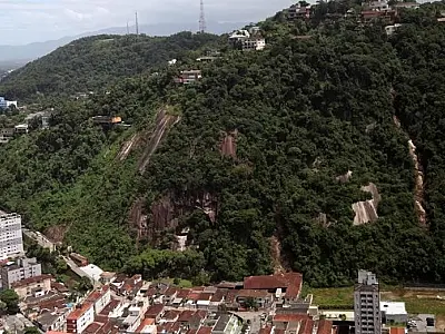 Santos solicita à Sabesp melhorias de abastecimento e solução para a Rua Goiás