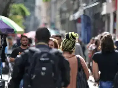 População brasileira ultrapassa 213 milhões