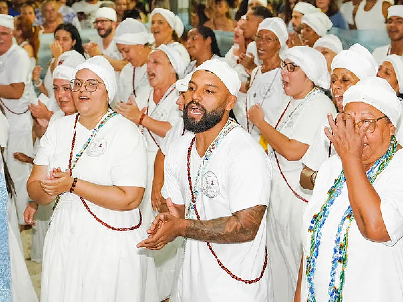 "Resistir para existir" é tema da 18ª edição da Festa de Iemanjá, em Guarujá